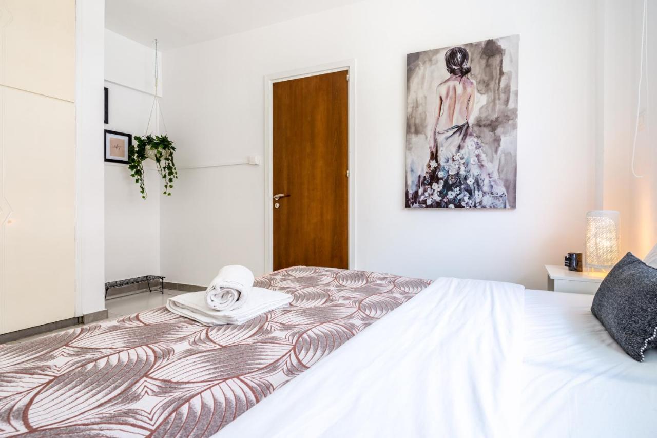 Mila'S 1-Br Apartment In Larnaca Buitenkant foto
